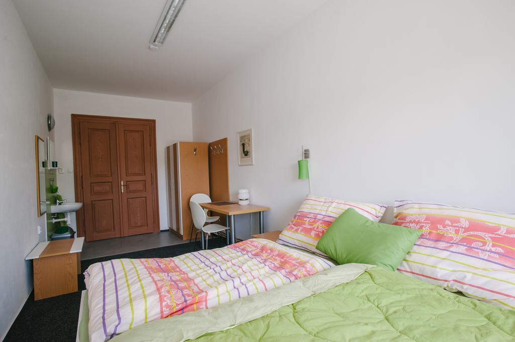 Guest House U Zlateho Jelena Zinkovy Ruang foto