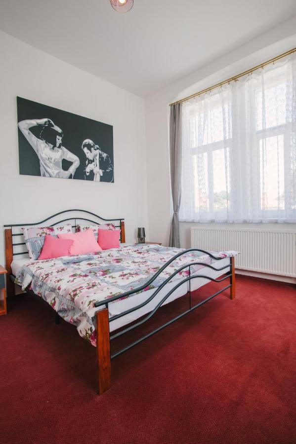 Guest House U Zlateho Jelena Zinkovy Bagian luar foto
